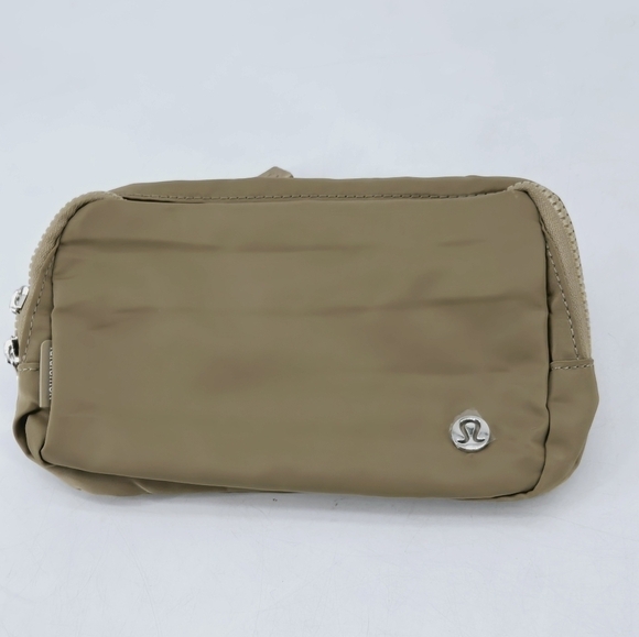 Om Lululemon Everywhere Belt Bag Artifact ARTF Original Strap Style - Picture 1 of 9